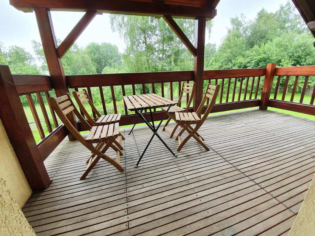 Apartmány Srní u Hlinska Hlinsko Esterno foto