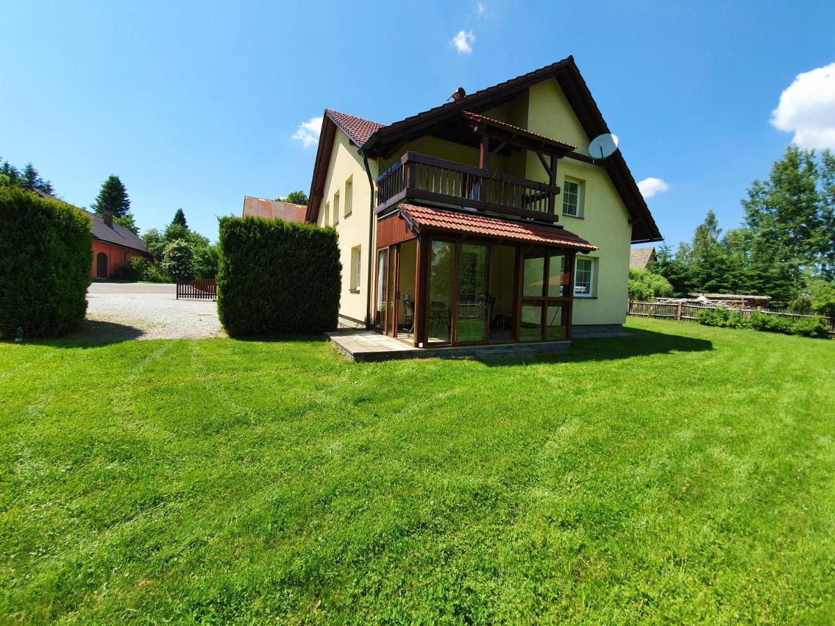 Apartmány Srní u Hlinska Hlinsko Esterno foto